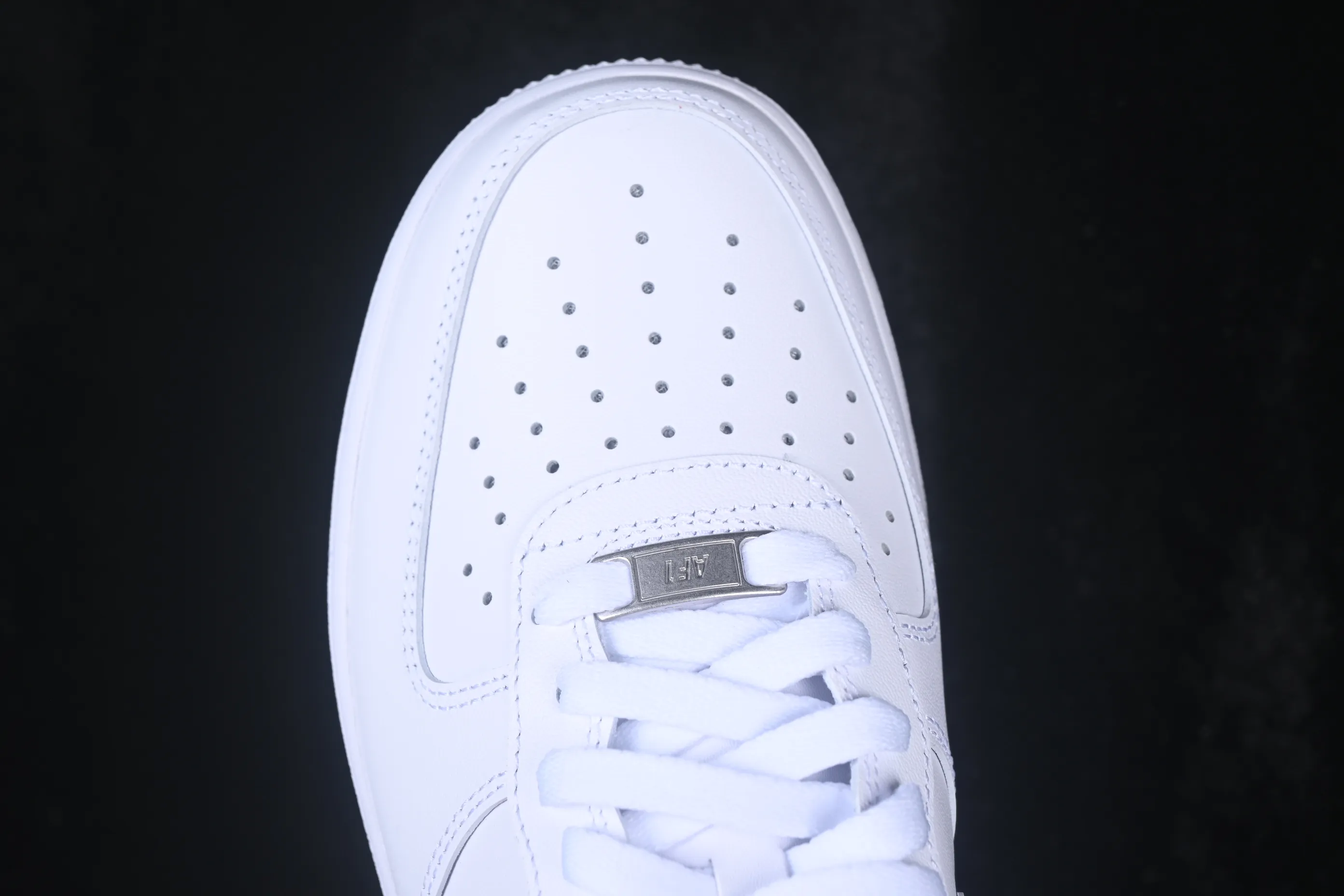 All categories Nk Air Force 1 Air Force series Nk Air Force 1 Low Air Force low-top DC version Nike Air Force 1'07 Low all-white top layer Air Force 1 low-top casual sneakers CW2288-111